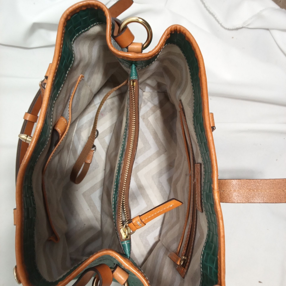 Dooney & Bourke Green Woven Leather Satchel with Tan Trim - Picture 5 of 6